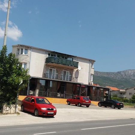 Apartman Julienne Kastela Exterior photo